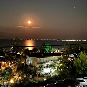 rezervați aici
