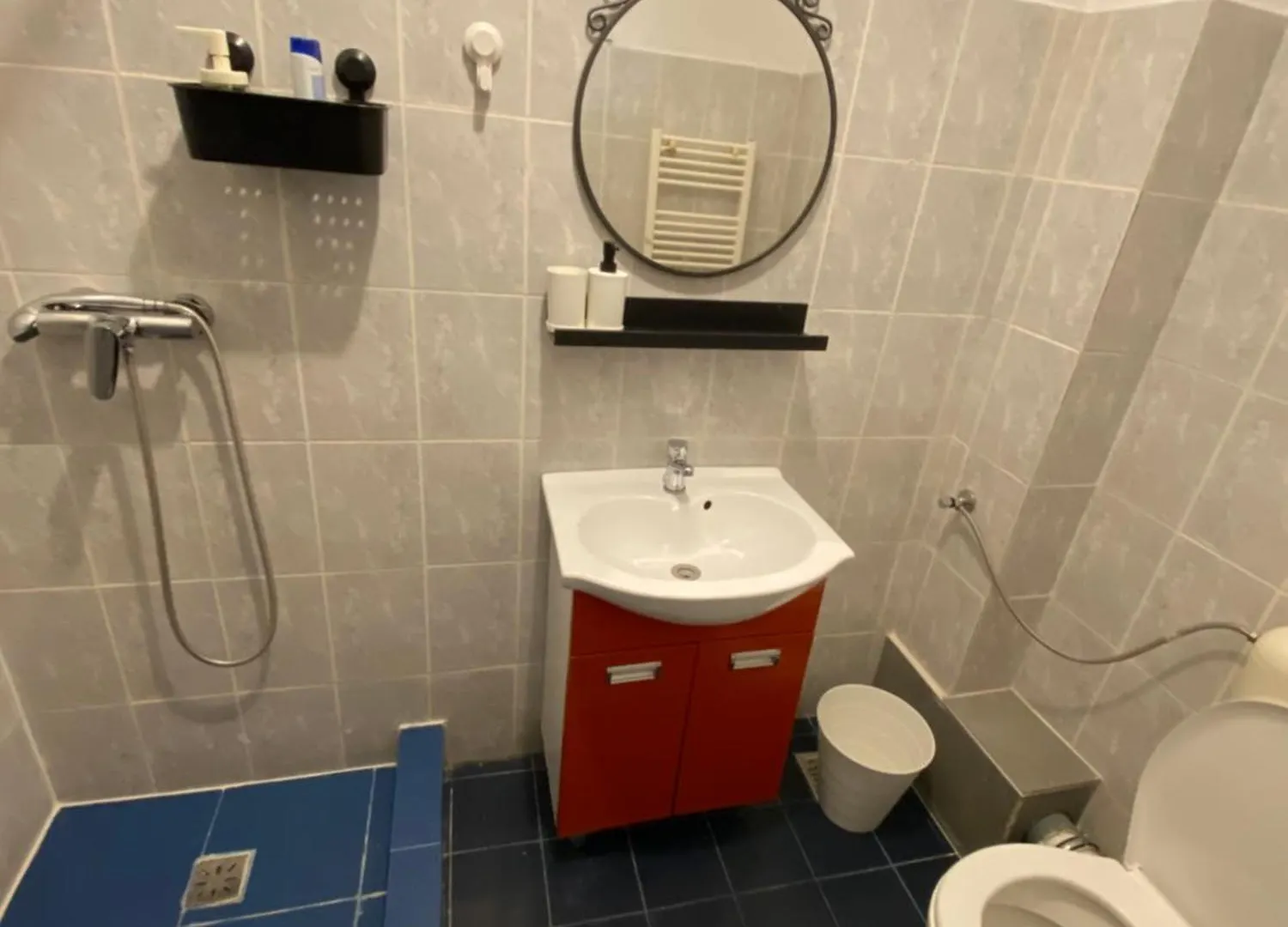Travellers Rest Apartment Bucureşti Gazde/Camere de închiriat